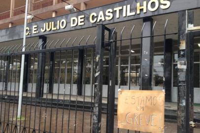 Júlio de Castilhos não teve aula na manhã desta segunda-feira em função da greve dos professores