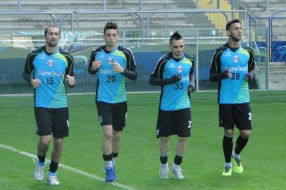 barcos, alex telles, pará, souza, grêmio, treino, arena