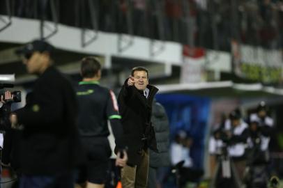  

Técnico - Dunga
PORTO ALEGRE, RS, BRASIL, 04-09-2013, Campeonato Brasileiro 2013, Inter x Corinthians no estádio do Vale, Novo Hamburgo.(Foto: BRUNO ALENCASTRO /Agência RBS,ESPORTES)