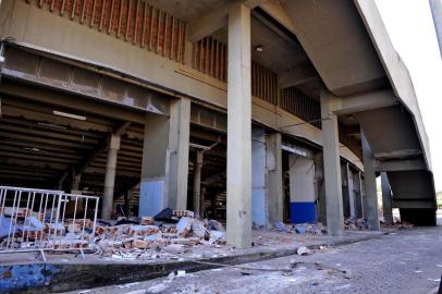  

PORTO ALEGRE, RS, BRASIL, 06/09/2013-Início das obras para a demolição do Estádio Olímpico