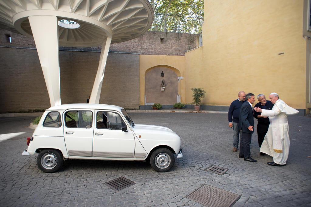 AFP PHOTO/OSSERVATORE ROMANO