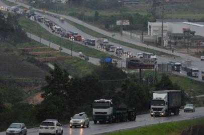  

Br101 Sul - Tubarão - Filas feriado