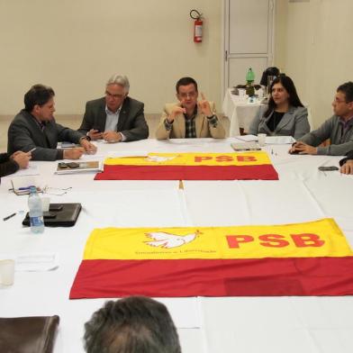 Reunião do PSB definiu saída do partido do governo Tarso Genro.