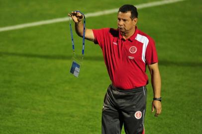  Treino do Inter em Abu Dhabi.Técnico Celso Roth.Indexador: JBOTEGA                         