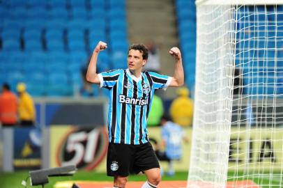  

Jogador Maxi Rodriguez faz gol de empate, Grêmio 1 x 1 Criciúma.Na foto Elano
PORTO ALEGRE,RS, BRASIL, 09-10-2013,Campeonato Brasileiro - 27ª rodada,Grêmio x Criciúma na Arena. Foto:FERNANDO GOMES/Agência RBS/ESPORTE)