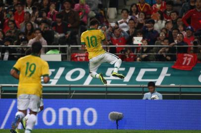  

SEUL, COREIA DO SUL, 12-10-2013: Foto da partida amistosa entre Brasil e Coreia do Sul, em Seul. (Foto: MOWA PRESS, Divulgação, ESPORTES)