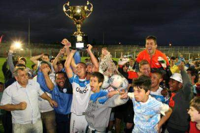 Novo Hamburgo campeão da Copa Willy Sanvitto após empate com o São José-POA no estádio do Vale