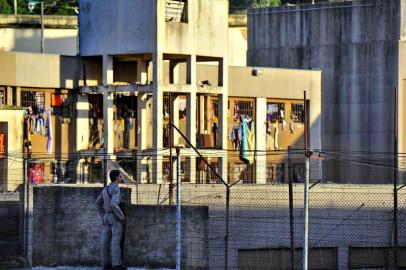  

EXCLUSIVA PARA DOMINGO
PORTO ALEGRE,RS,Brasil, 30-10-2013 - Zero Hora revisita o Presídio Central para comparar a situação da cadeia na comparação com incursão realizada cinco anos atrás.(Foto: LAURO ALVES/AGÊNCIA RBS)