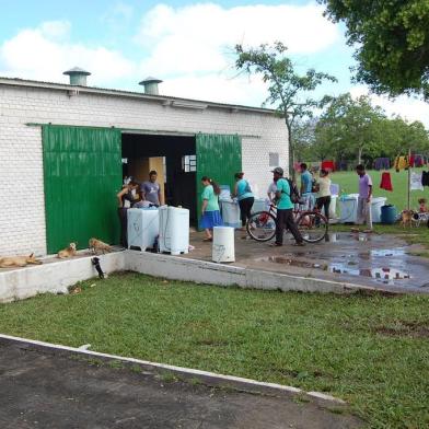 chuva , rosário do sul , desabrigados, novembro 2013