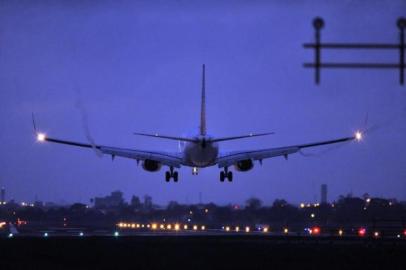 avião salgado filho aeroporto