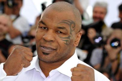 Mike Tyson lança sua biografia.