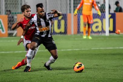 brasileirão - atlético-mg x inter - cláudio winck - fernandinho