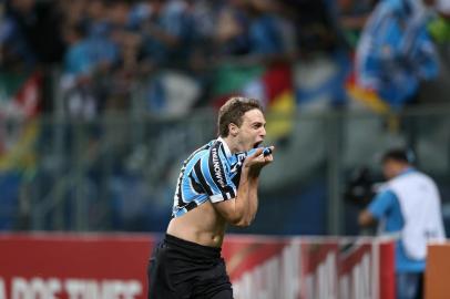  

Jogador Maxi Rodriguez faz gol de empate, Grêmio 1 x 1 Criciúma.
PORTO ALEGRE,RS, BRASIL, 09-10-2013,Campeonato Brasileiro - 27ª rodada,Grêmio x Criciúma na Arena. Foto:RICARDO DUARTE/Agência RBS/ESPORTE)