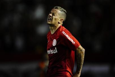  

Jogador D'Alessandro
CAXIAS DO SUL , RS , BRASIL , 24 -11-2013 - Campeonato Brasileiro - 36ª Rodada, Inter x Coritiba no estádio centenário.(FOTO : MAURO VIEIRA / AGENCIA RBS / ESPORTE)