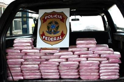 Polícia Federal apreende mais de 100 kg de cocaína em Caxias do Sul e Porto Alegre.