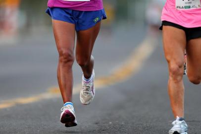  PORTO ALEGRE, RS, BRASIL, 16-06-2013 : 30ª Maratona Internacional de Porto Alegre. (Foto: BRUNO ALENCASTRO/Agência RBS, Editoria Esporte)