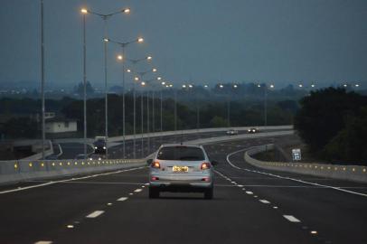  

Movimentação de saída da Capital às 6h30min na freeway e Rodovia do Parque