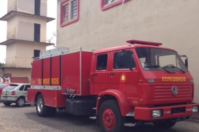 Rdgol - bombeiros - Belém Novo - viaturas