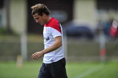  

GRAMADO, RS, BRASIL - 14-01-2014 - Treino do Inter na Vila Olímpica em Gramado,jogador Forlán (FOTO: FÉLIX ZUCCO/AGÊNCIA RBS, ESPORTE)