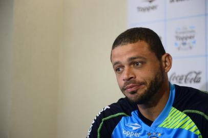  

Bento Gonçalves , RS , BRASIL , 20-01-2014 - Entrevista com jogador do Grêmio Edinho em Bento Gonçalves.  (FOTO: TADEU VILANI / AGENCIA RBS / ESPORTES )