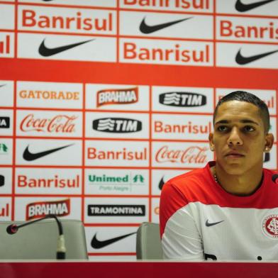  

Coletiva do laterial direito do Internacional, Gilberto.