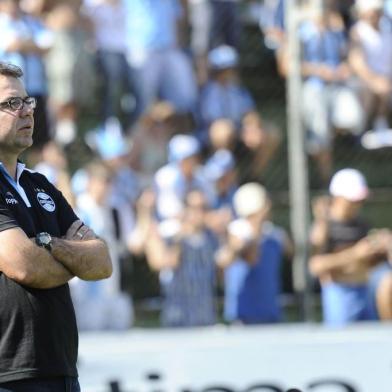  

CAXIAS DO SUL, RS, BRASIL, 02/02/2014. Juventude x Grêmio, jogo válido pela quinta rodada do campeonato gaúcho (Gauchão 2014) e realizado no estádio Alfredo Jaconi em Caxias do Sul. (Porthus Junior/Pioneiro)