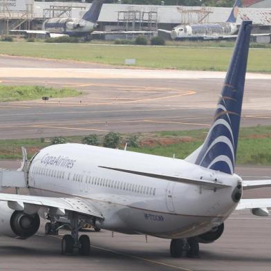  

PORTO ALEGRE, RS , BRASIL , 03-02-2014- Aeroporto  ( FOTO : Ricardo Duarte / Agencia RBS / Geral )
Indexador: R.DUARTE