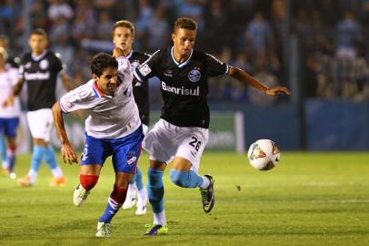 Gremio x Nacional

RS - FUTEBOL/TACA LIBERTADORES DA AMERICA 2014/ GREMIO X NACIONAL - ESPORTES - Luan, jogador do Gremio disputa lance com jogador do Nacional do Uruguai, durante partida valida pela Taca Libertadores da America 2014, disputada na noite desta quinta-feira, no Estadio Parque Central, em Montevideu. FOTO: LUCAS UEBEL/GREMIO FBPA

Editoria: SPO
Local: Montevideu
Indexador: Lucas Uebel
Secao: futebol
Fonte: Gremio.net
Fotógrafo: Gremio x Nacional