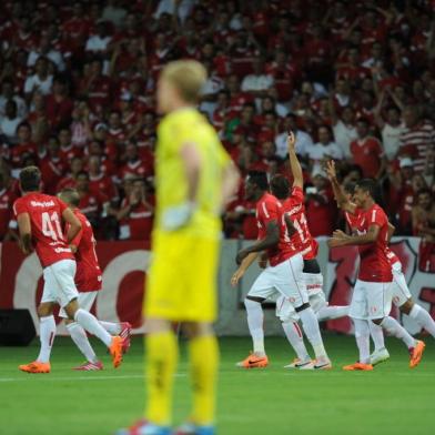 PORTO ALEGRE, RS, BRASIL, 15-02-2014: Primeira partida no novo Beira-Rio. Inter goleou o Caxias por 4 a 0 com dois gols de Fabrício e dois gols de Rafael Moura. (Foto: Mauro Vieira/Agência RBS, ESPORTES)