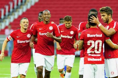  

PORTO ALEGRE, RS, BRASIL, 15-02-2014: Internacional e Caxias se enfrentam em jogo-teste no novo estádio Beira-Rio pelo Gauchão 2014. (Foto: Mateus Bruxel / Agência RBS)