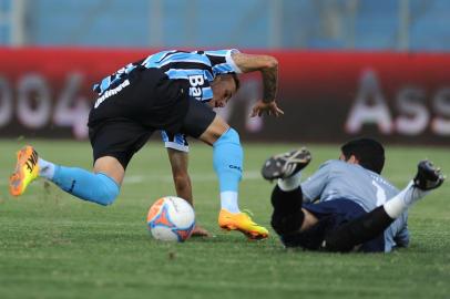  

BENTO GONÇALVES,BRASIL,RS - 16/02/2014 - Campeonato Gaúcho - 8ª rodada - Grêmio x Esportivo no estádio Montanha dos Vinhedos, em Bento Gonçalves.(FOTO:MAURO VIEIRA/AGÊNCIA RBS)