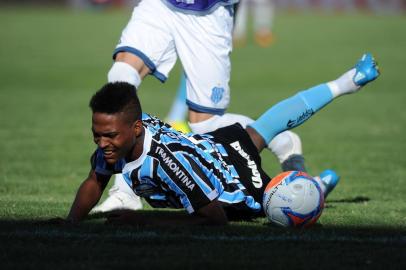  

BENTO GONÇALVES,BRASIL,RS - 16/02/2014 - Campeonato Gaúcho - 8ª rodada - Grêmio x Esportivo no estádio Montanha dos Vinhedos, em Bento Gonçalves.(FOTO:MAURO VIEIRA/AGÊNCIA RBS)
Jogador Wendell 