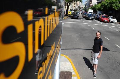  CAXIAS DO SUL, RS, BRASIL, 09/02/2014 - Leitor Cássio Mazzochi Molin sugeriu matéria sobre a Rua Sinimbu. (JONAS RAMOS/ESPECIAL)Indexador: JONAS RAMOS                         