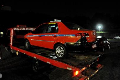  

PORTO ALEGRE, RS, BRASIL, 19-02-2014: Taxista é esfaqueado em tentativa de assalto. (Foto: Diogo Zanatta/Especial, POLICIA)