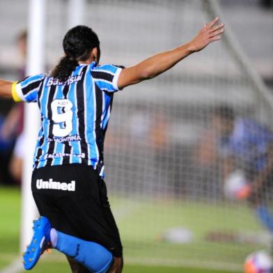  

CAXIAS DO SUL,BRASIL,RS - 19/02/2014 - Campeonato Gaúcho - 9ª rodada - Caxias x Grêmio no estádio Centenário.FOTO:ADRIANA FRANCIOSI/AGÊNCIA RBS)
Jogador Barcos faz o gol de empate, Grêmio 2x2 Caxias