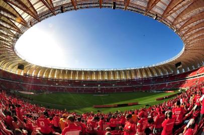  

PORTO ALEGRE, RS, BRASIL, 15-02-2014: Internacional e Caxias se enfrentam em jogo-teste no estádio Beira-Rio. (Foto: Carlos Macedo / Agência RBS)