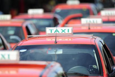  Farra dos Taxis, lincença II .Na foto-Taxis da  Estação Rodoviaria .