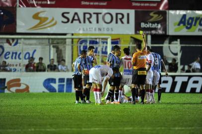  

IJUÍ,BRASIL,RS - 07/03/2014 - Gauchão - 14ª Rodada, São Luiz x Grêmio no estádio 19 de Outubro.(FOTO:BRUNO ALENCASTRO/AGÊNCIA RBS)