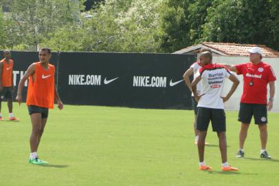 futebol, treino, inter, alan patrick, ct, parque gigante