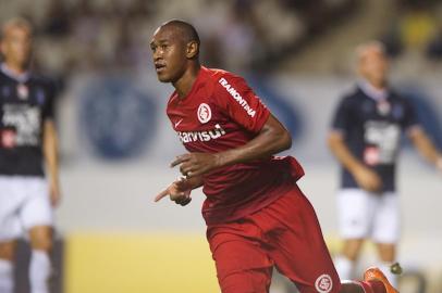  

BELÉM, PA, BRASIL, 12-03-2014: Fotos da partida Internacional X Remo, no al: Estádio Mangueirão, válida pela 1ª fase da Copa do Brasil. (Foto: Alexandre Lops/S.C.Internacional, Divulgação, ESPORTES)