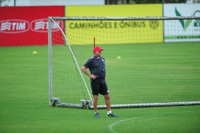 PORTO ALEGRE, RS, BRASIL - 24-01-2014 - Treino do Inter no CT Parque Gigante, treinador Abel Braga (FOTO: DIEGO VARA/AGÊNCIA RBS, ESPORTE)