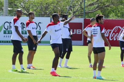 Último treino do Inter antes do Gre-Nal 400 no CT Parque Gigante