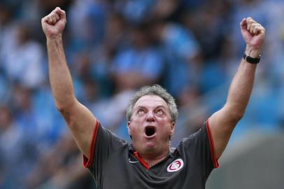  

PORTO ALEGRE, RS, BRASIL, 30-03-2014:Campeonato Gaúcho - primeiro jogo da final (Gre-Nal 400), Grêmio x Inter na Arena.(Foto:Diego Vara/Agência RBS)
Técnico Abel Braga