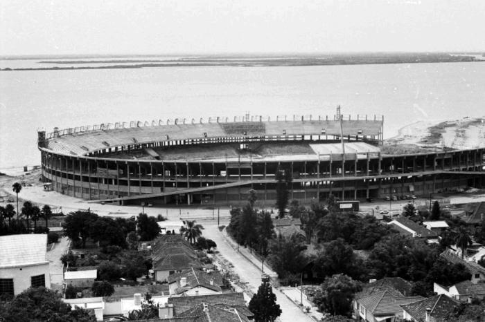 Porque o estádio do Inter chama Beira-rio?