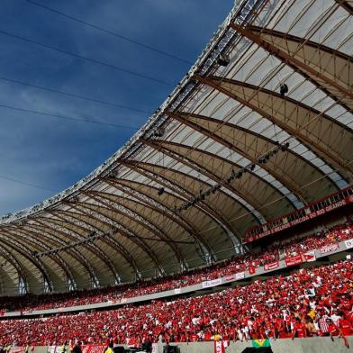  PORTO ALEGRE, RS, BRASIL, 06-04-2014 : Reinauguração do estádio Beira-Rio, com jogo entre Internacional e Peñarol. (Foto: BRUNO ALENCASTRO/Agência RBS, Editoria Geral)