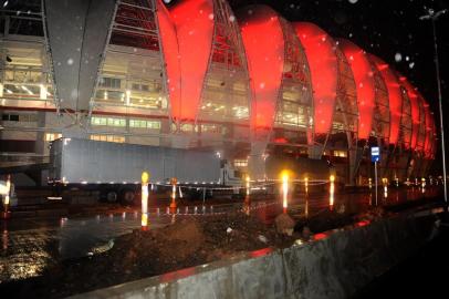  

Porto Alegre  08/04/2014 obras no entorno do beira rio , entorno complicado para o jogo de domingo grenal / CREDITO / LUIZ ARMANDO VAZ / DIARIO GAUCHO .