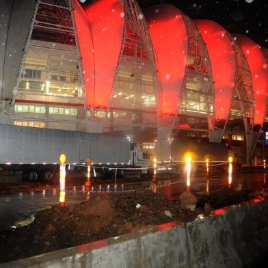  

Porto Alegre  08/04/2014 obras no entorno do beira rio , entorno complicado para o jogo de domingo grenal / CREDITO / LUIZ ARMANDO VAZ / DIARIO GAUCHO .