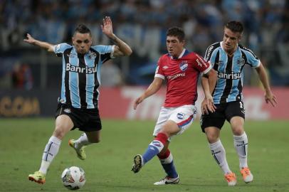  

PORTO ALEGRE , RS , BRASIL , 10-04-2014 - Libertadores da América, Grêmio x Nacional (URU) na Arena.(Foto : JEFFERSON BOTEGA/ Agencia RBS )
Jogadores Pará e Ramiro