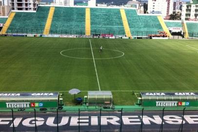 Estádio Orlando Scarpelli horas antes do clássico 405 entre Figueirense e Avaí em Florianópolis.