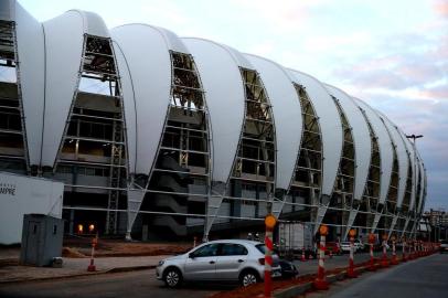  

PORTO ALEGRE, RS , BRASIL , 23-04-2014 - Obras no entorno do estádio Beira-rio.(FOTO: RICARDO DUARTE/AGÊNCIA RBS)